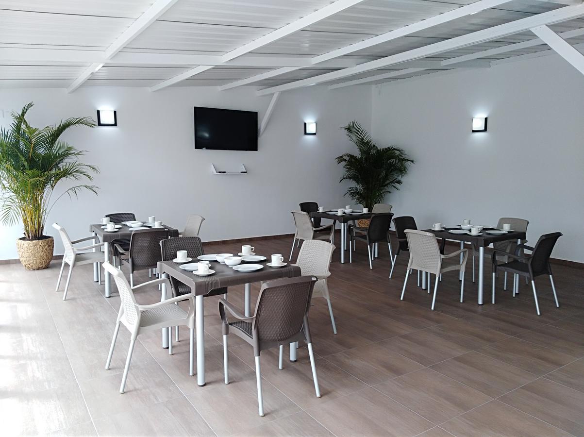 Hotel Jardin 38 Пасто Номер фото